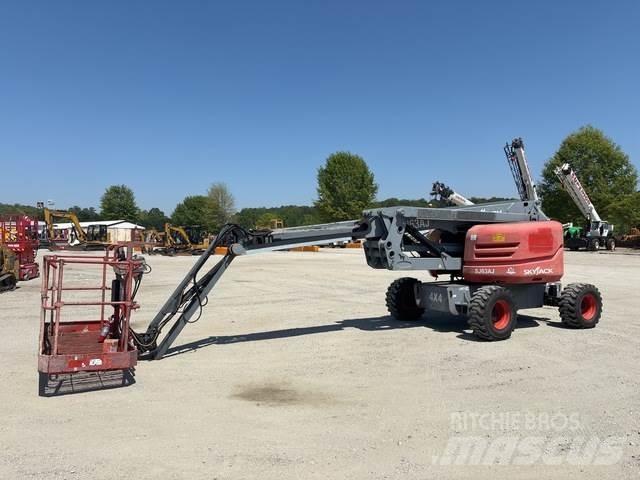 SkyJack SJ63AJ 관절형 전동이동 리프트