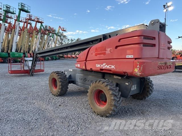 SkyJack SJ66T 견인식 전동이동 리프트