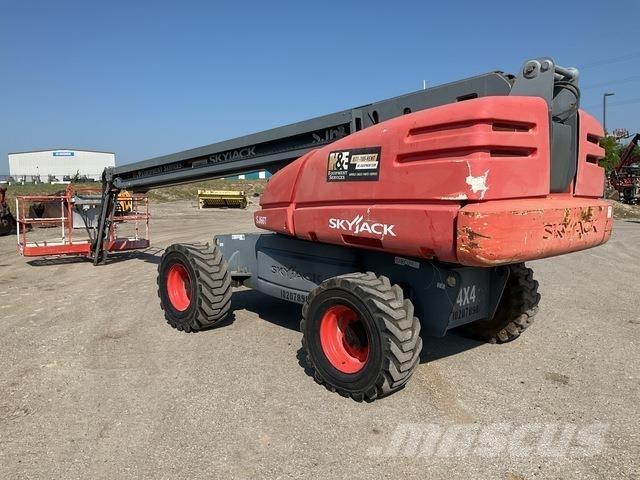 SkyJack SJ66T 견인식 전동이동 리프트
