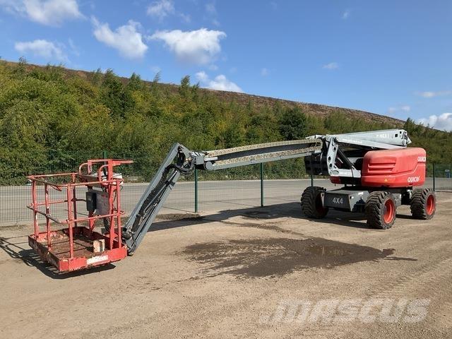 SkyJack SJ85AJ 관절형 전동이동 리프트