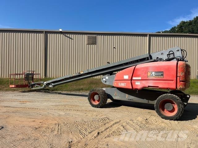 SkyJack SJ86T 견인식 전동이동 리프트
