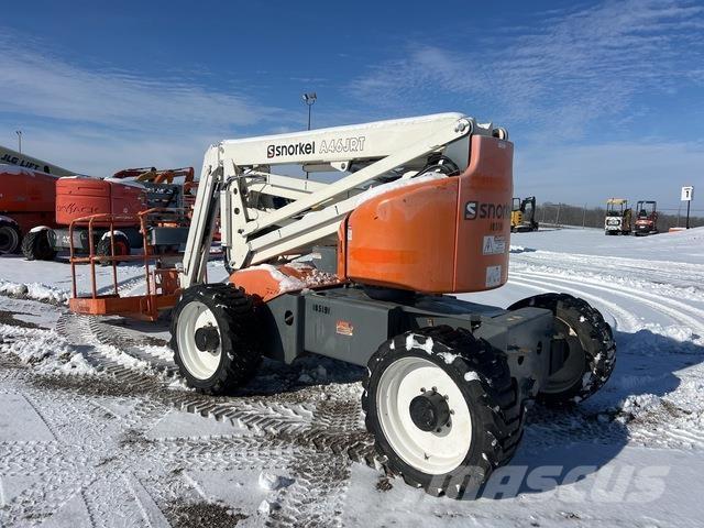 Snorkel A46JRT 관절형 전동이동 리프트