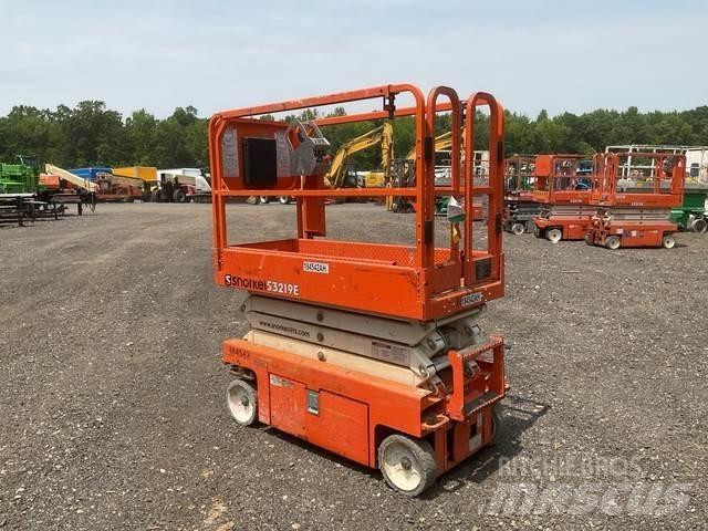 Snorkel S3219E 가위형 리프트