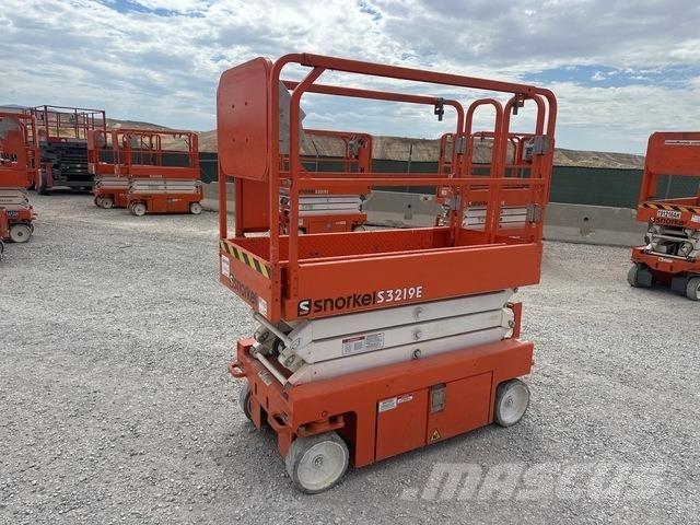 Snorkel S3219E 가위형 리프트