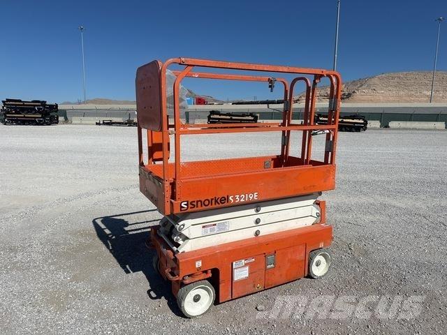 Snorkel S3219E 가위형 리프트