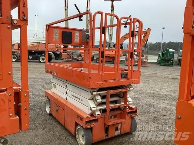 Snorkel S4726E 가위형 리프트