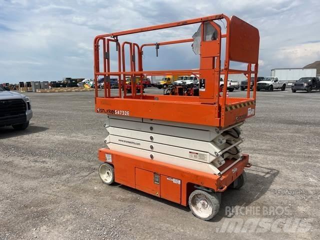 Snorkel S4732E 가위형 리프트