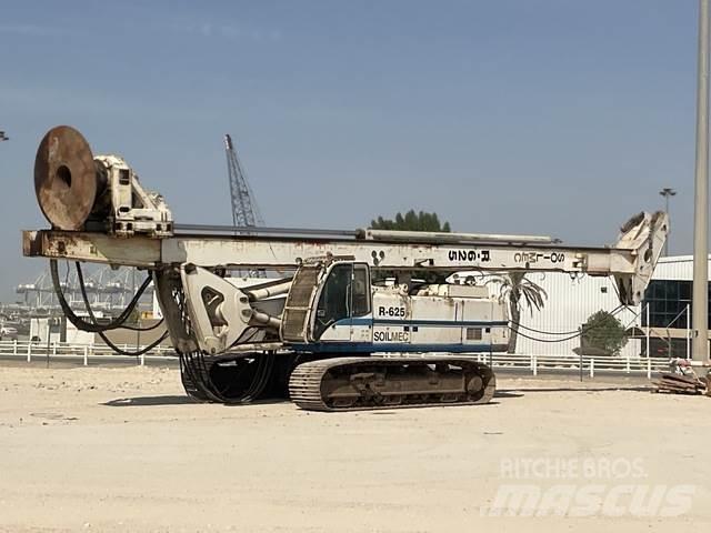 Soilmec R625 중형 드릴 장비