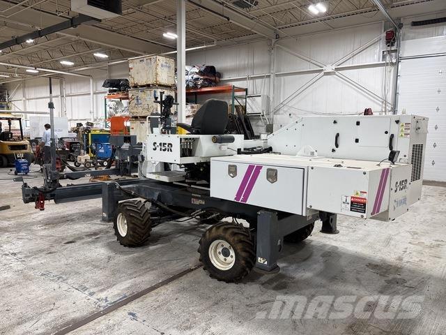 Somero S-15R 콘크리트 분배 붐