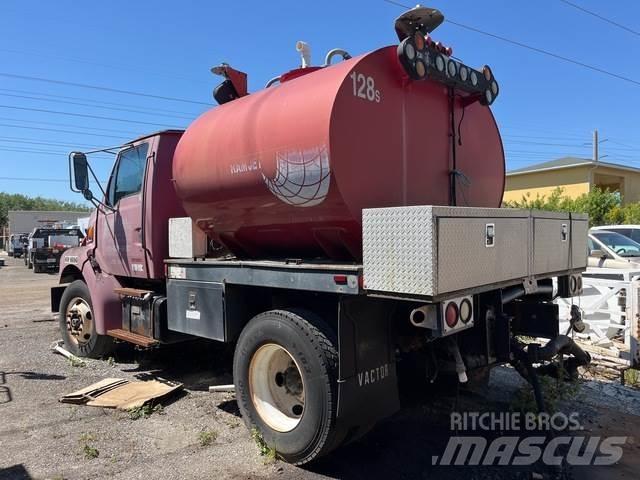 Sterling L7500 콤비/진공 트럭