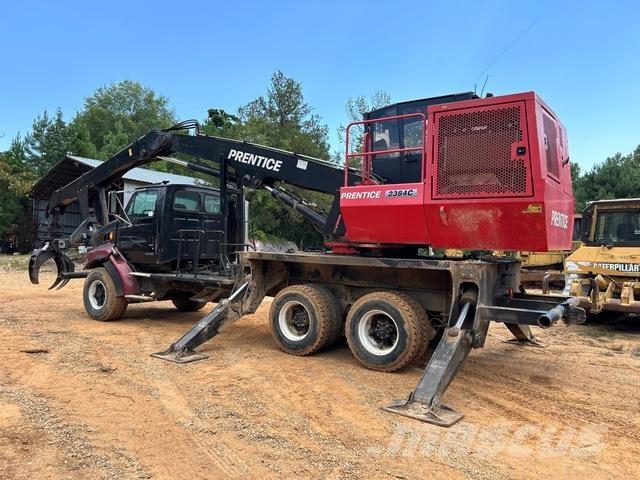 Sterling L8513 목재 트럭