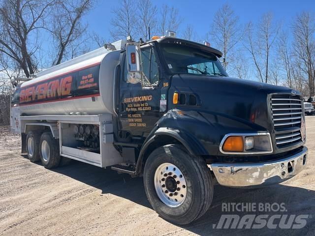 Sterling L9500 탱커 트럭