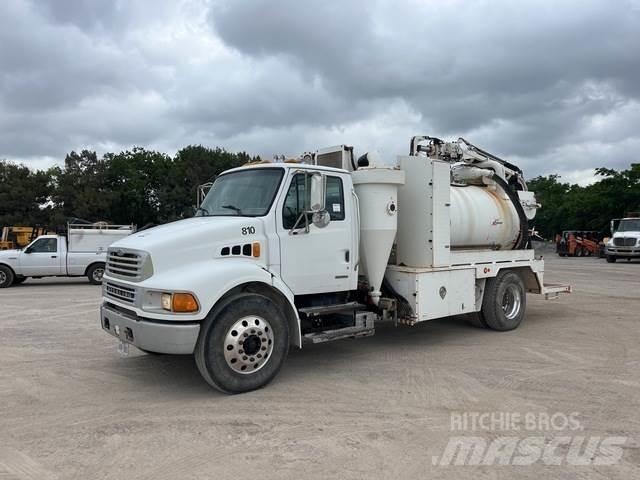Sterling M7500 콤비/진공 트럭