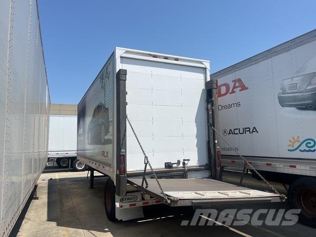 Strick  박스 바디 트레일러