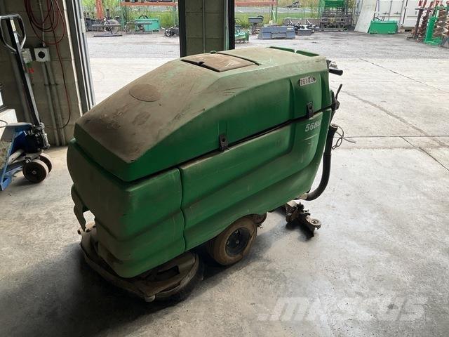 Tennant 5680 습식 청소차