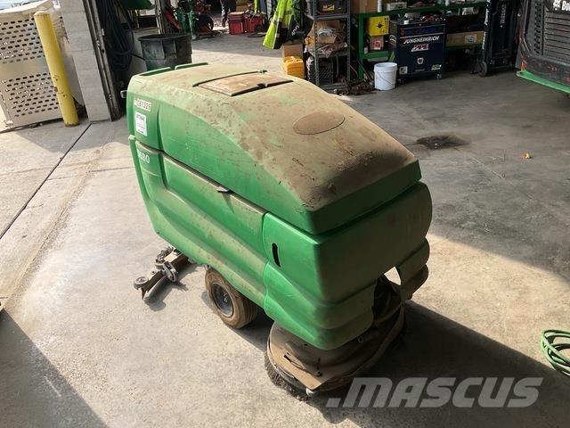 Tennant 5680 습식 청소차