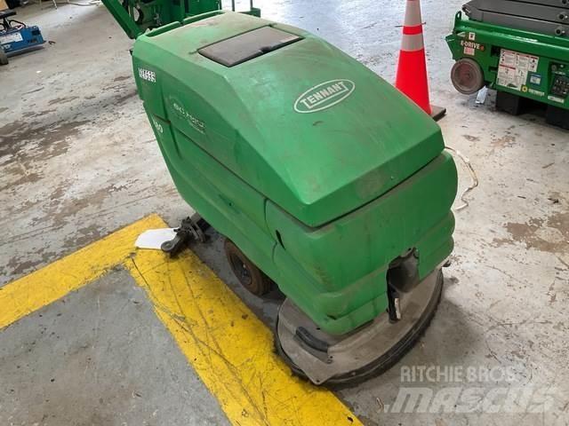 Tennant 5680E 습식 청소차