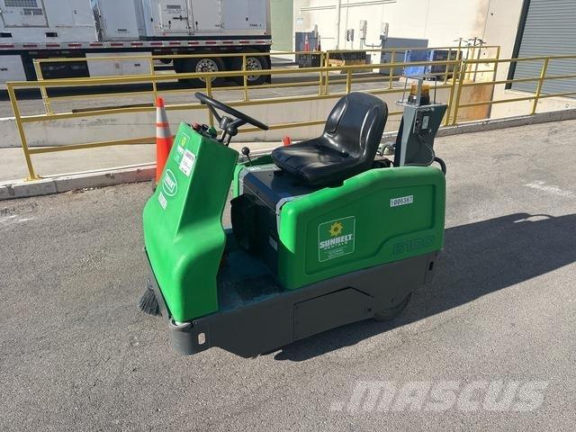 Tennant 6100 실내 청소기