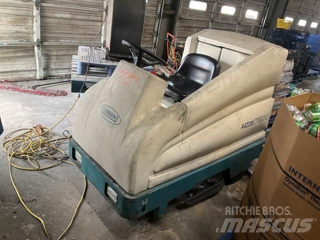 Tennant 7200 습식 청소차