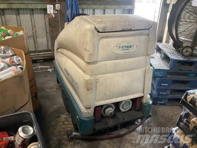 Tennant 7200 습식 청소차