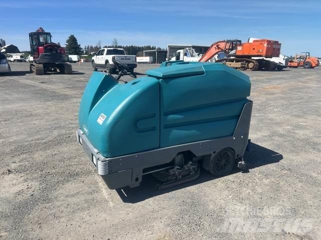 Tennant 7300 습식 청소차