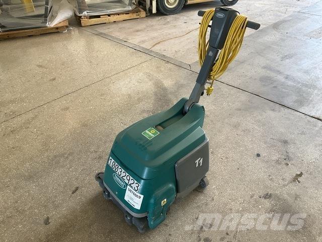 Tennant T1 습식 청소차