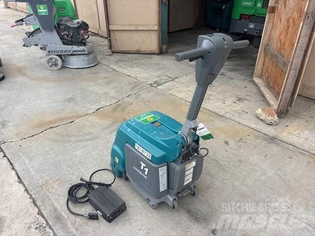 Tennant T1B 습식 청소차