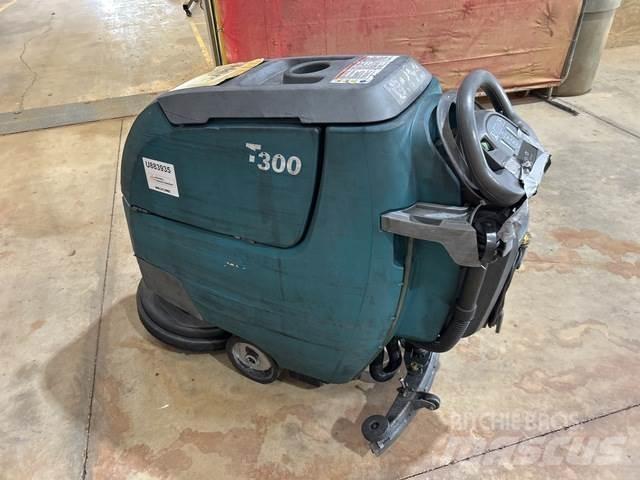 Tennant T300 습식 청소차
