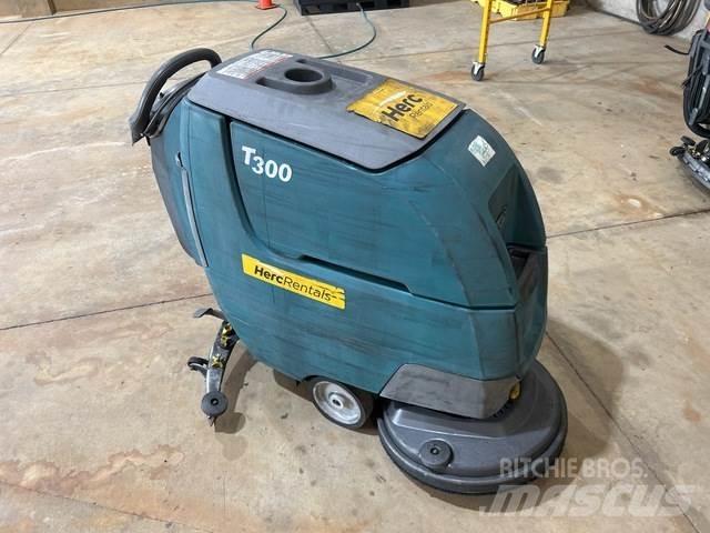 Tennant T300 습식 청소차