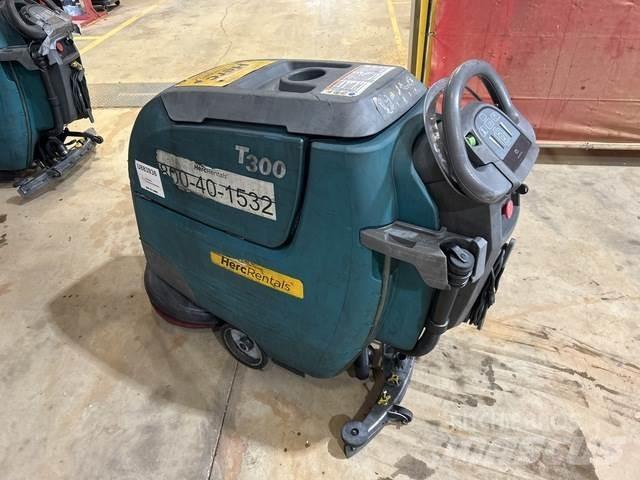 Tennant T300 습식 청소차