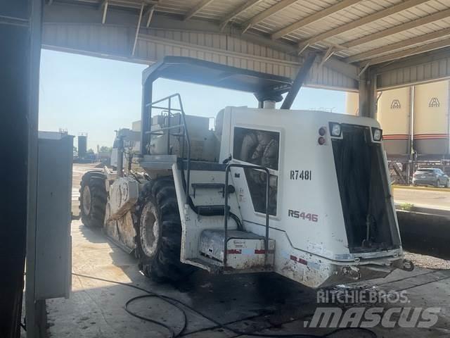 Terex RS446 토양 다짐기