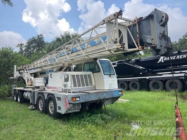 Terex T775 트랙 크레인