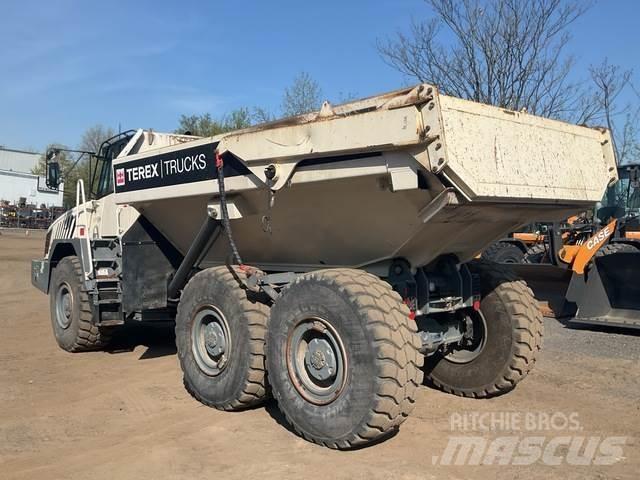 Terex TA300 연결식 홀러