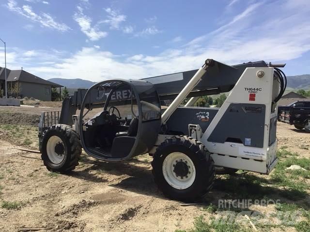 Terex TH644C 텔러 핸들러