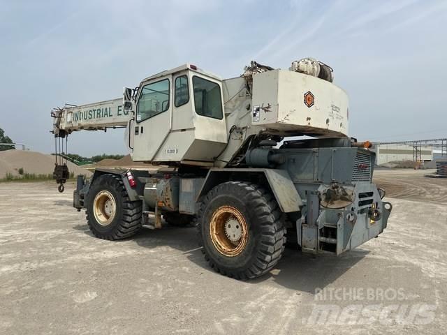 Terex TR230 R/T 크레인
