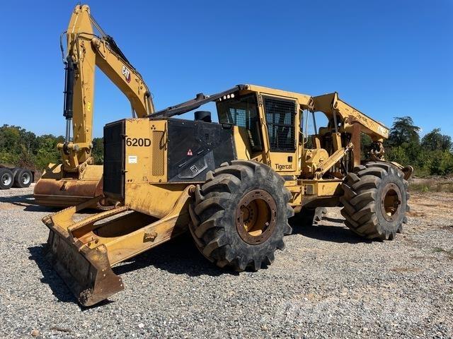 Tigercat 620D 목재스키더