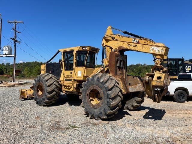 Tigercat 620D 목재스키더