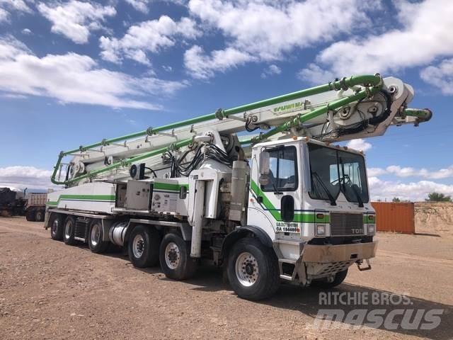 TOR T-63120-2 콘크리트 펌프카