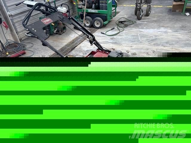 Toro 23515 통풍기와 잔디띄개