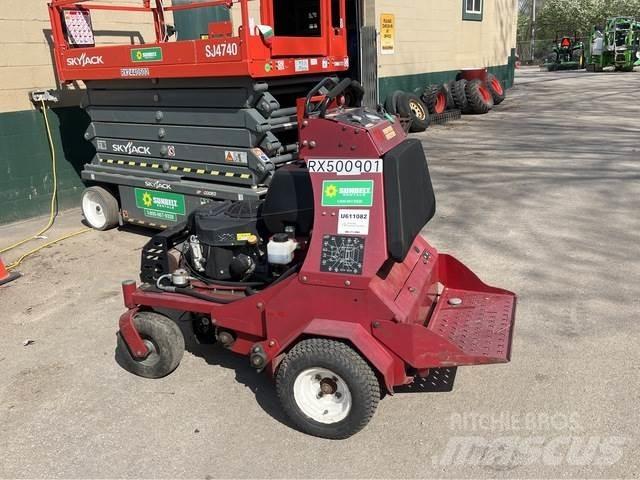 Toro 23518 통풍기와 잔디띄개