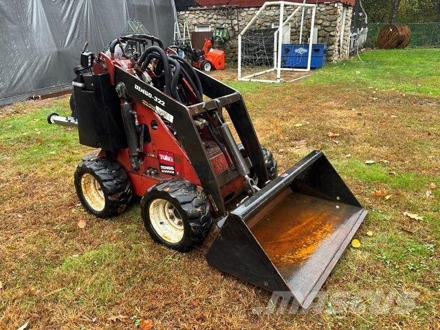 Toro Dingo 322  스키드로더