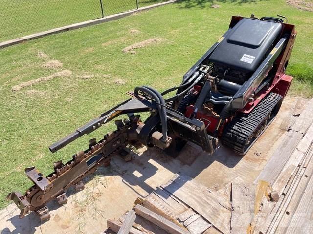 Toro TX427 트렌처