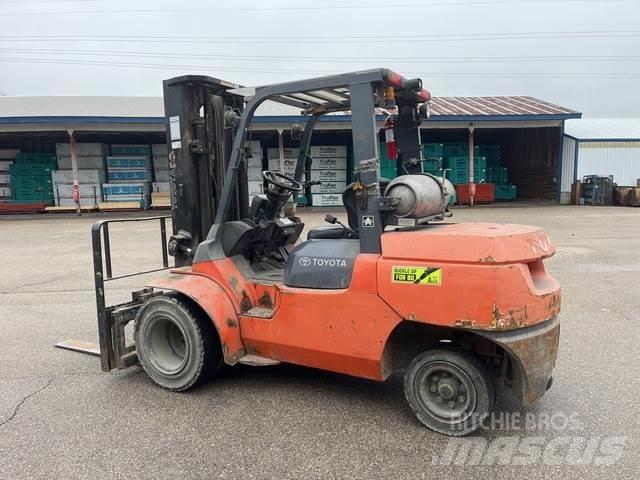 Toyota 7FGU45 건설 장비 - 기타