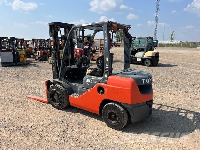 Toyota 8DFU30 그 외 지게차