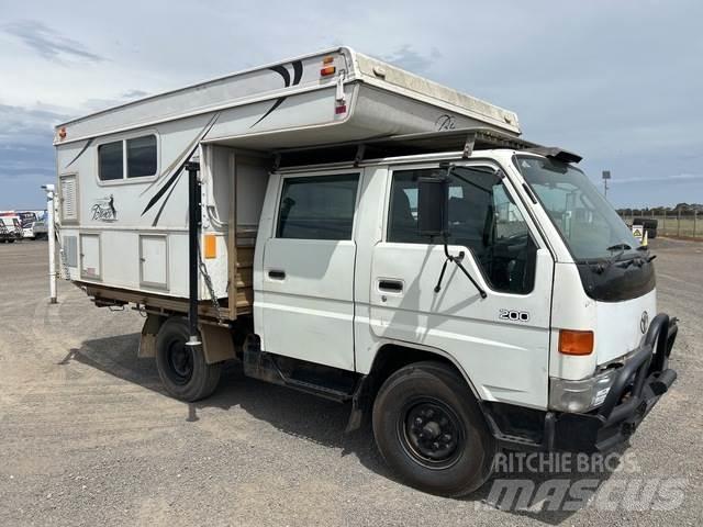 Toyota DYNA 플랫베드/드롭사이드 트럭