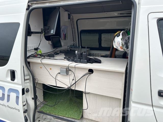 Toyota HiAce 패널 화물차
