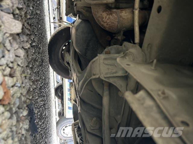 Toyota HiAce 패널 화물차