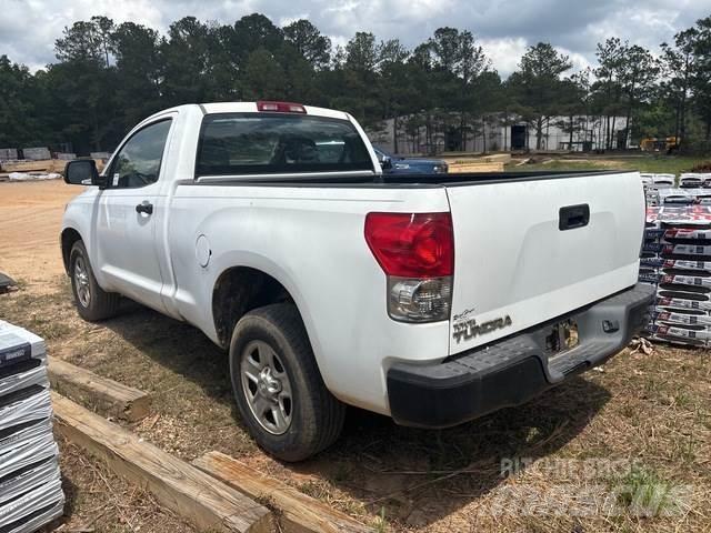 Toyota Tundra 기타