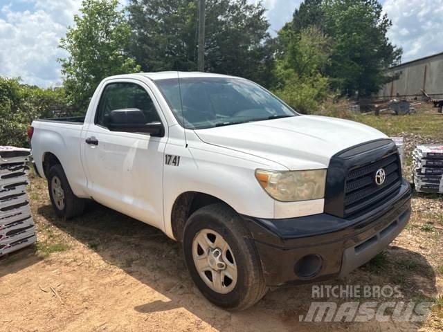 Toyota Tundra 기타