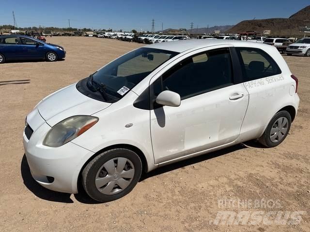 Toyota Yaris 자동차